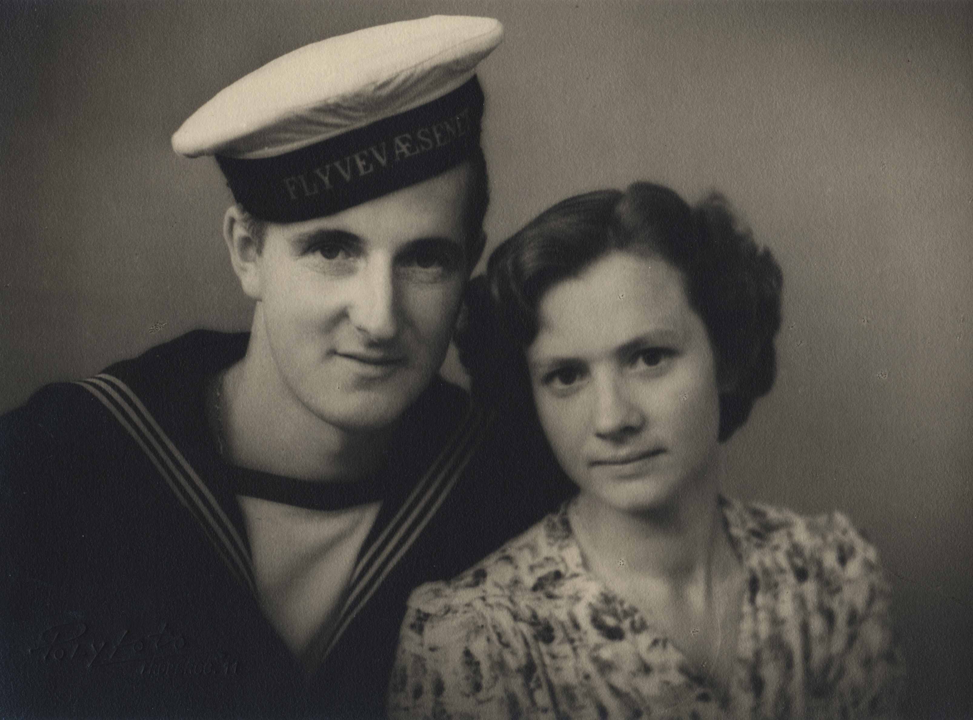 Den meget unge Erik Petersen og hans kone Birgit 1956